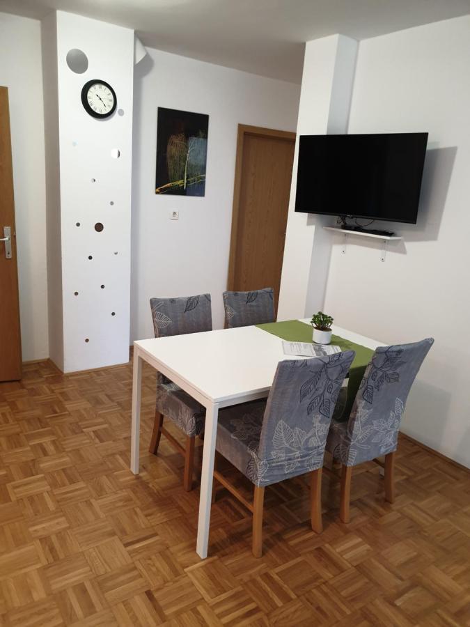 Apartment EMMA Ljubljana - FREE parking, AC, Wifi Exterior foto