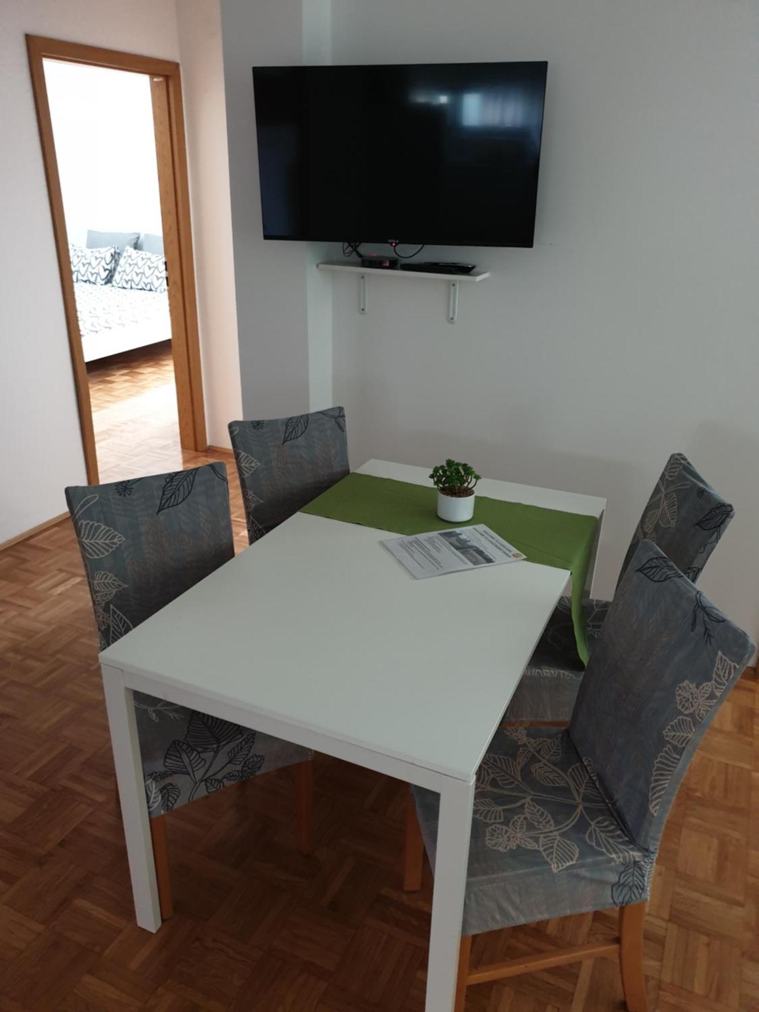 Apartment EMMA Ljubljana - FREE parking, AC, Wifi Habitación foto